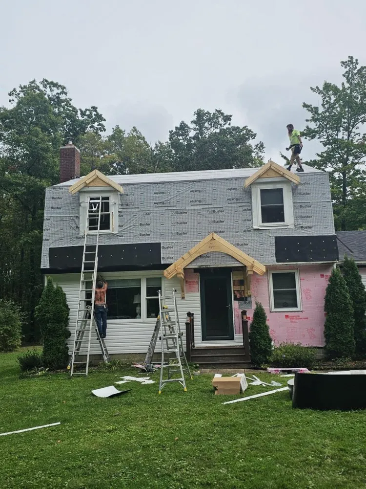 Top-rated metal roofing installation experts serving Pleasantville, PA - Freeman Construction