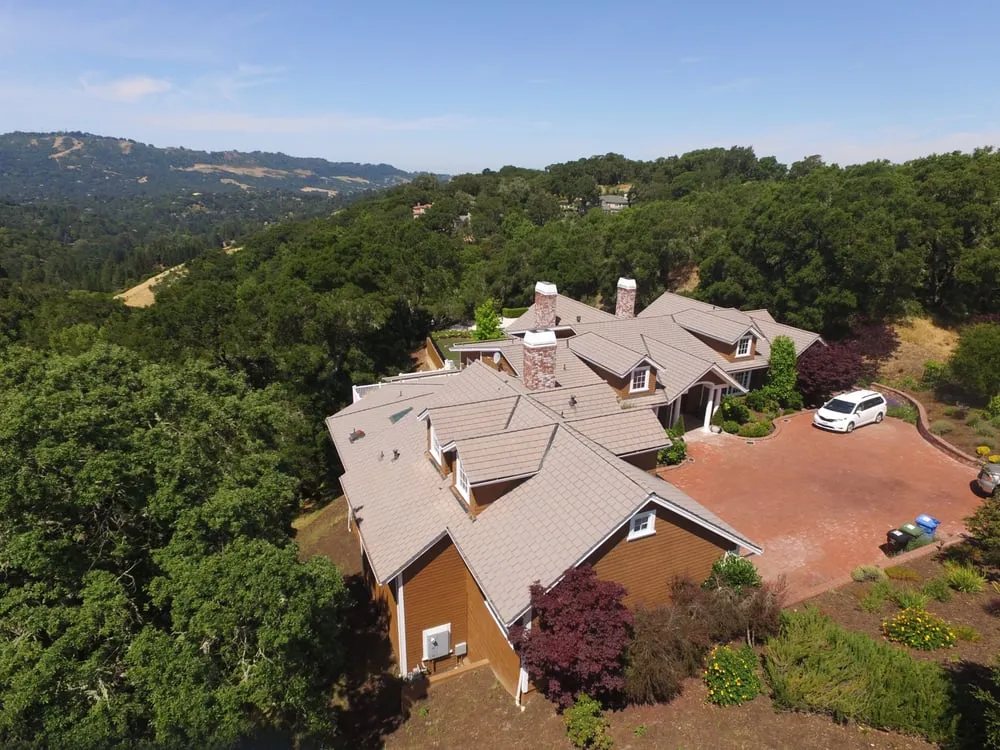 Slide of Freeman Roofing