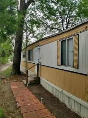 Slide of Freeman’s Remodeling & Pressure Washing