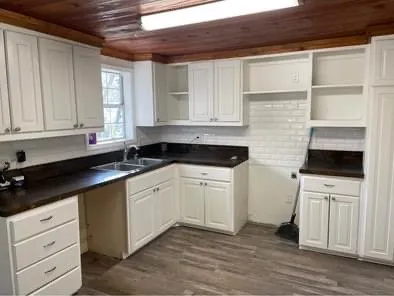 Slide of Freeman’s Remodeling & Pressure Washing