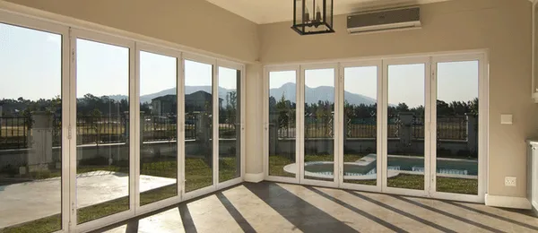 Freeman's Windows-Siding & Sunrooms Logo
