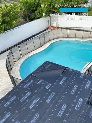 Fresh Home Roofing Logo