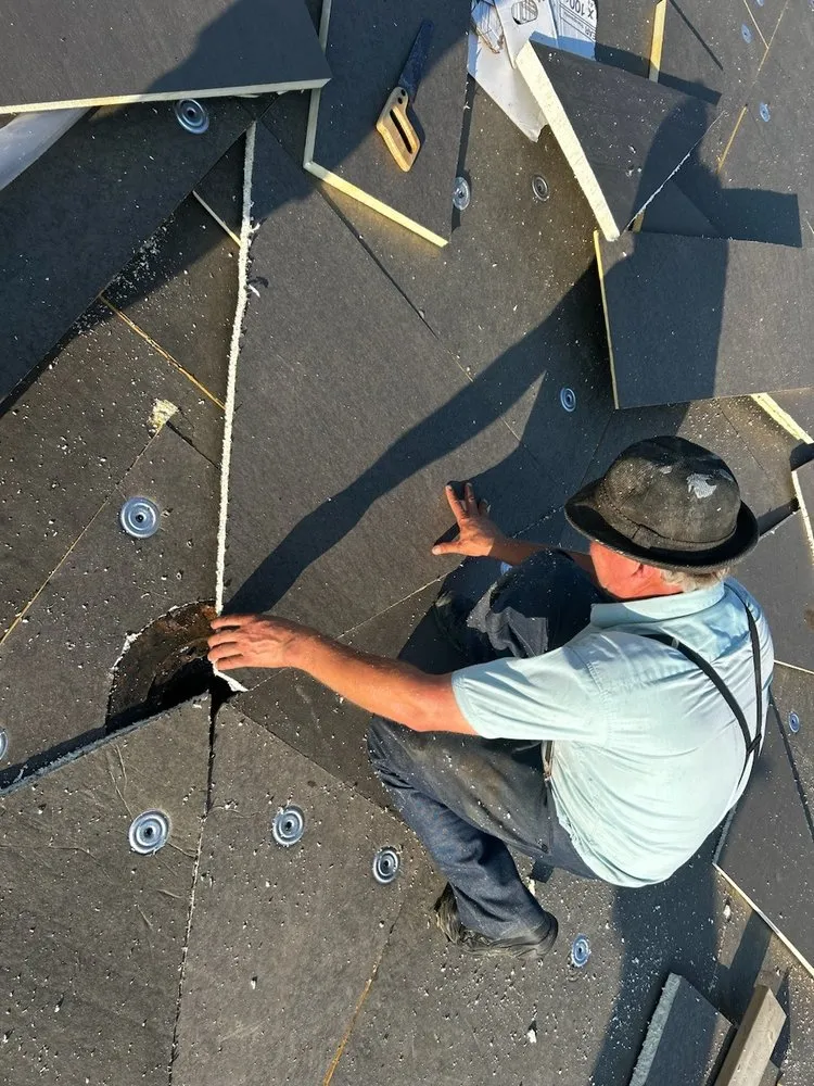 Slide of Friendship Roofing & Coating