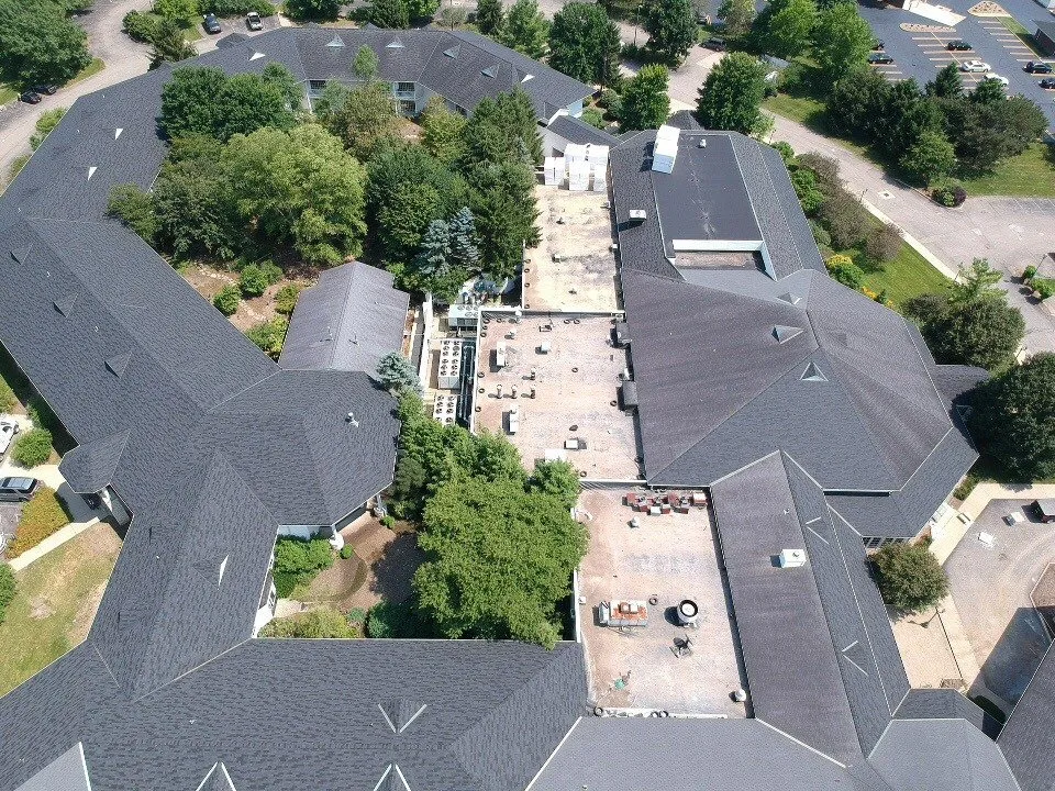 Slide of Frontenac Roofing & Construction