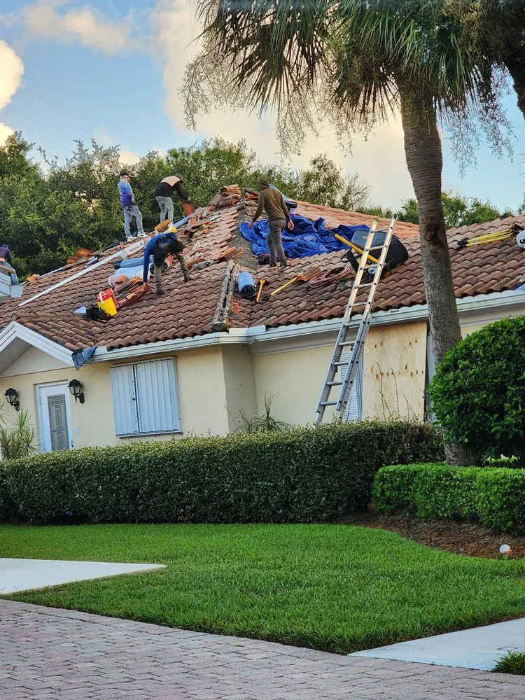 Slide of Frontera Steve Roofing