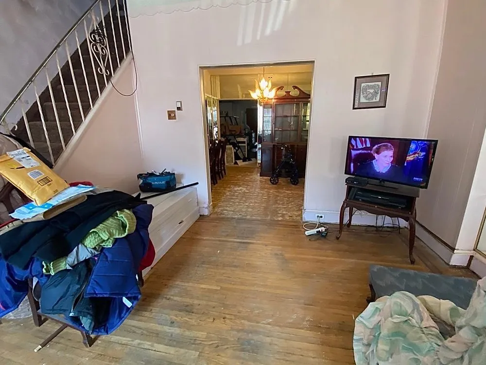 Slide of Frontier GC