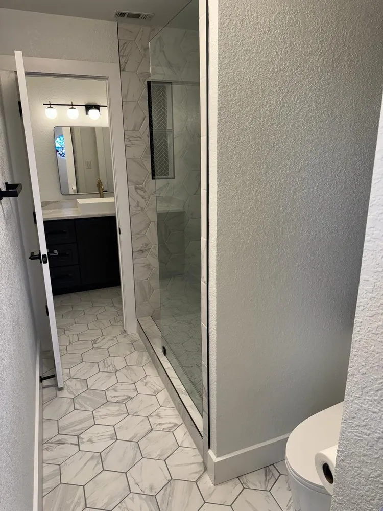 Slide of Frontstar Construction