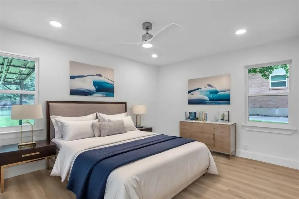 Slide of Frontstar Construction