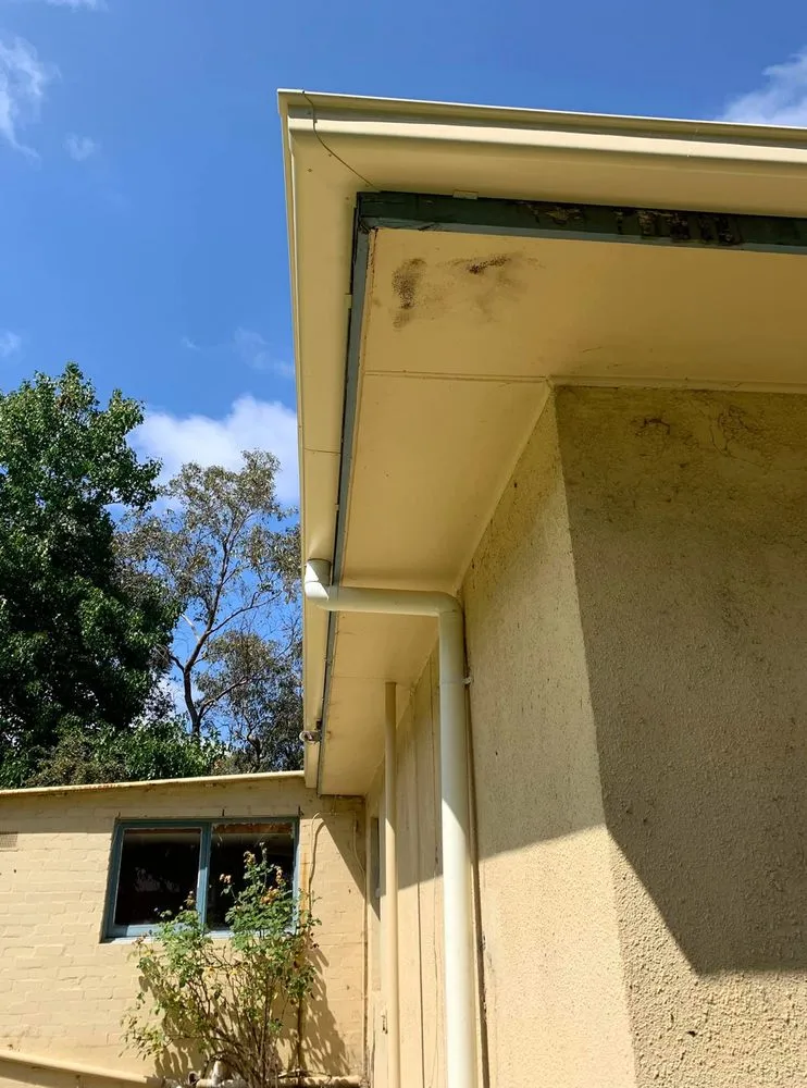 Slide of Fruitvale Roofing