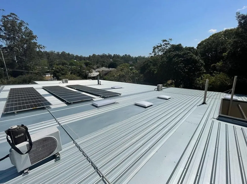 Slide of Fruitvale Roofing