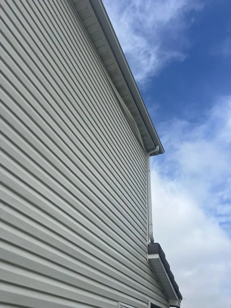 Slide of FTC Roofing