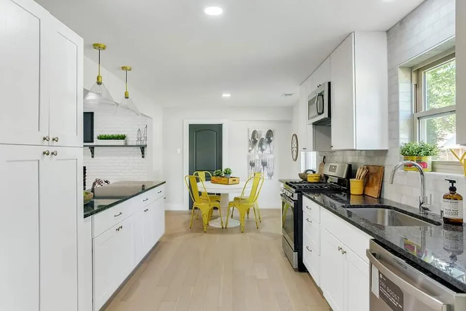 Slide of FTX Roofing & Remodel