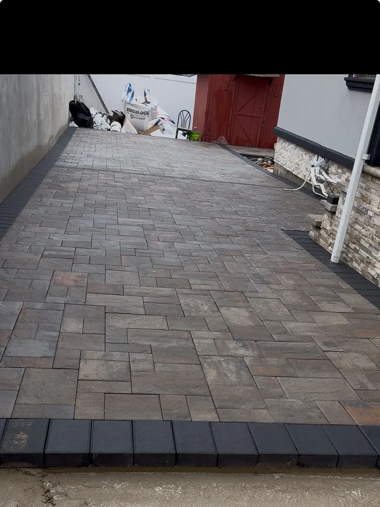 Slide of Fuentes All Construction