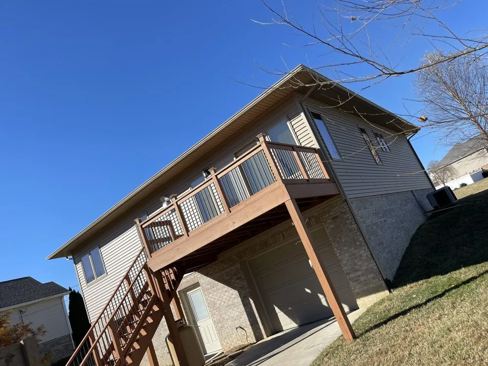 Slide of Fuentes Installation