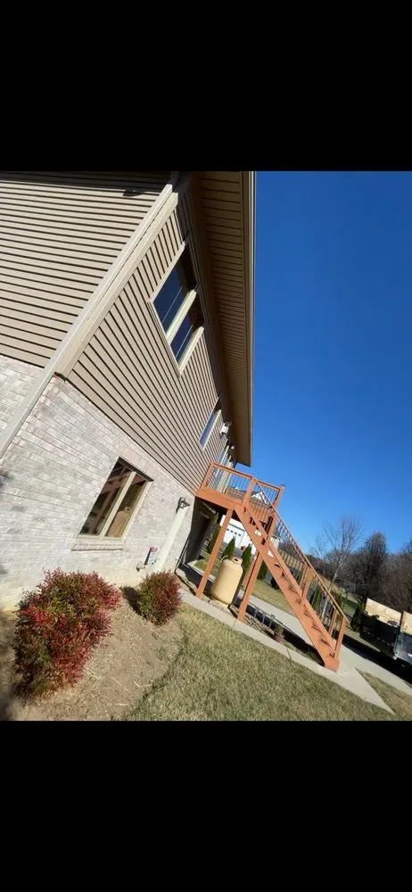 Slide of Fuentes Installation