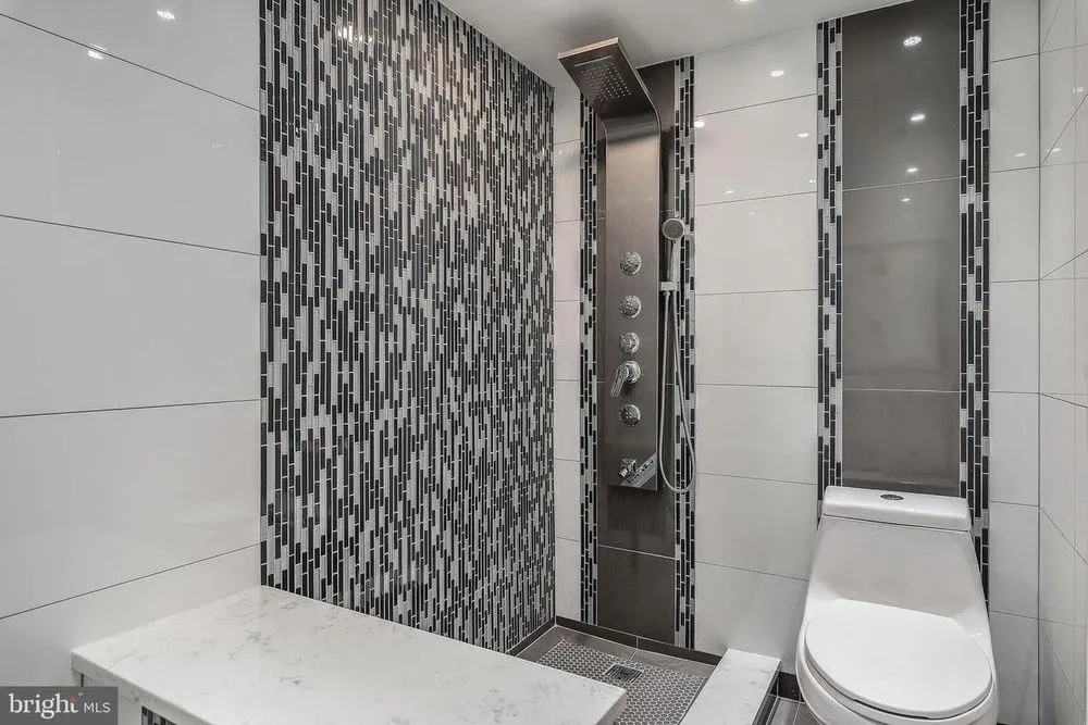 Slide of Full Bright Construction