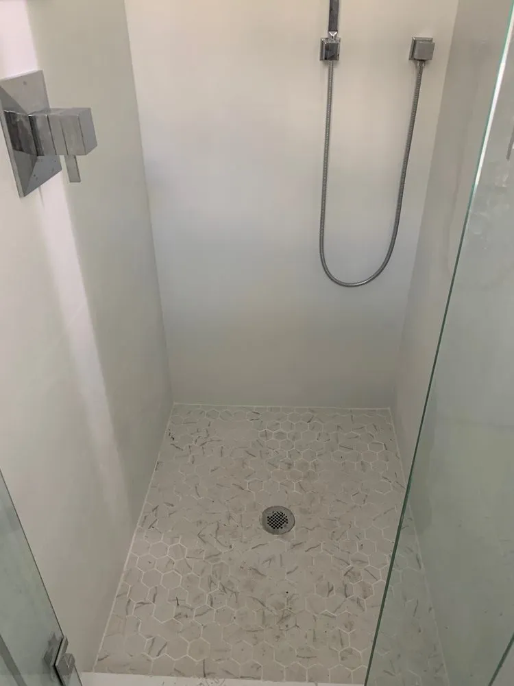 Slide of Full Service USA