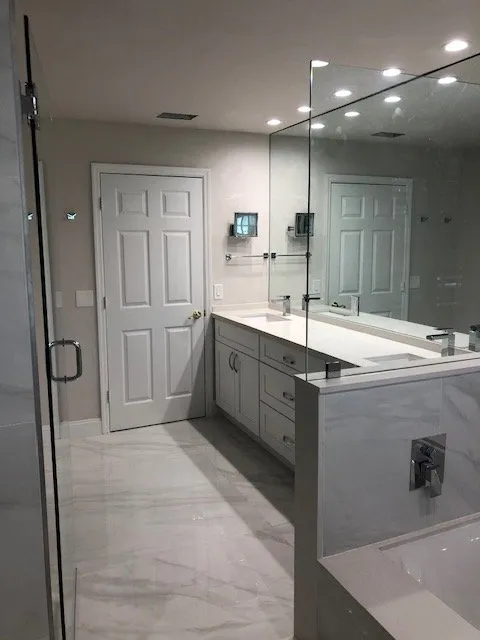 Slide of Full Service USA