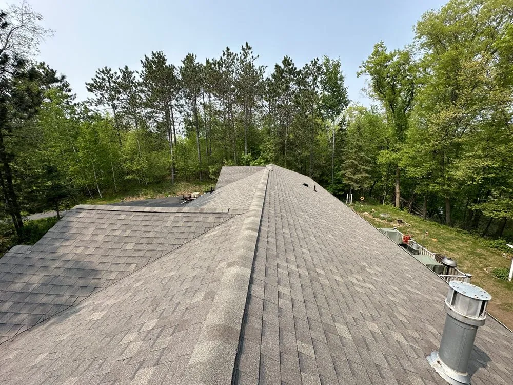 Emergency shingle roofing service experts serving Dresser, WI - Fultz Roofing & Siding