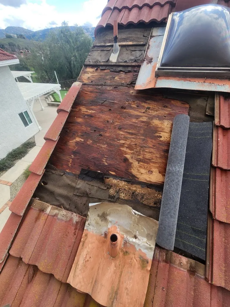 Slide of G & C Roofing