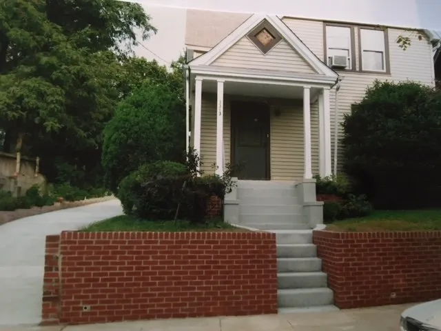 Slide of G & D Construction