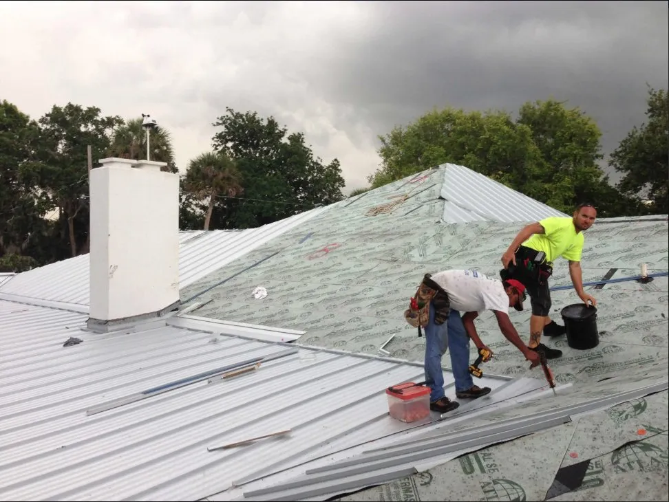 Slide of G & G Roofing