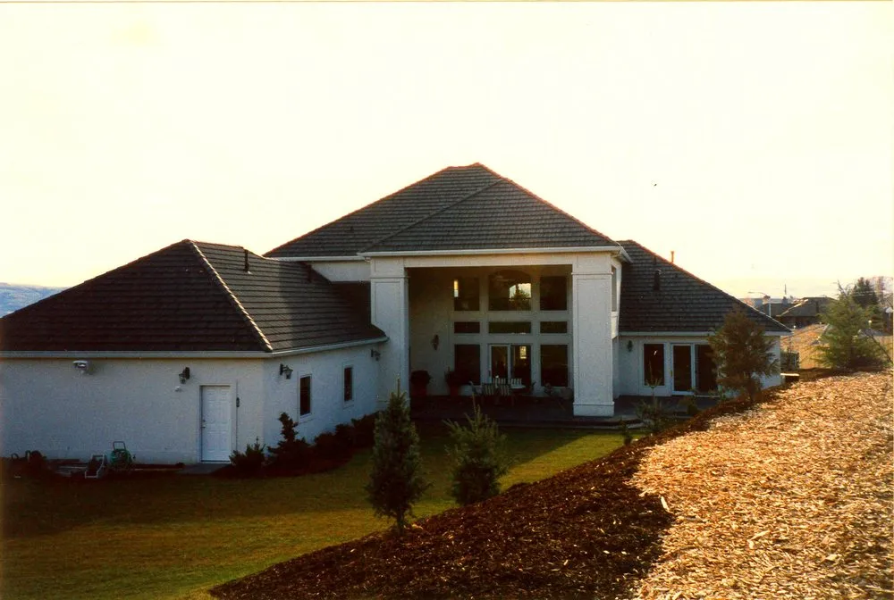 Slide of G & H Roofing