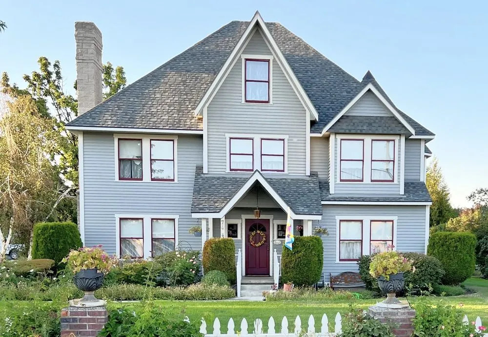 Slide of G & H Roofing