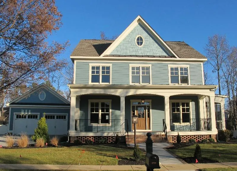 Slide of G & M Construction