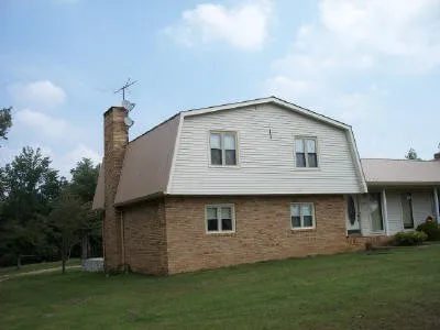 Slide of G & R Roofing