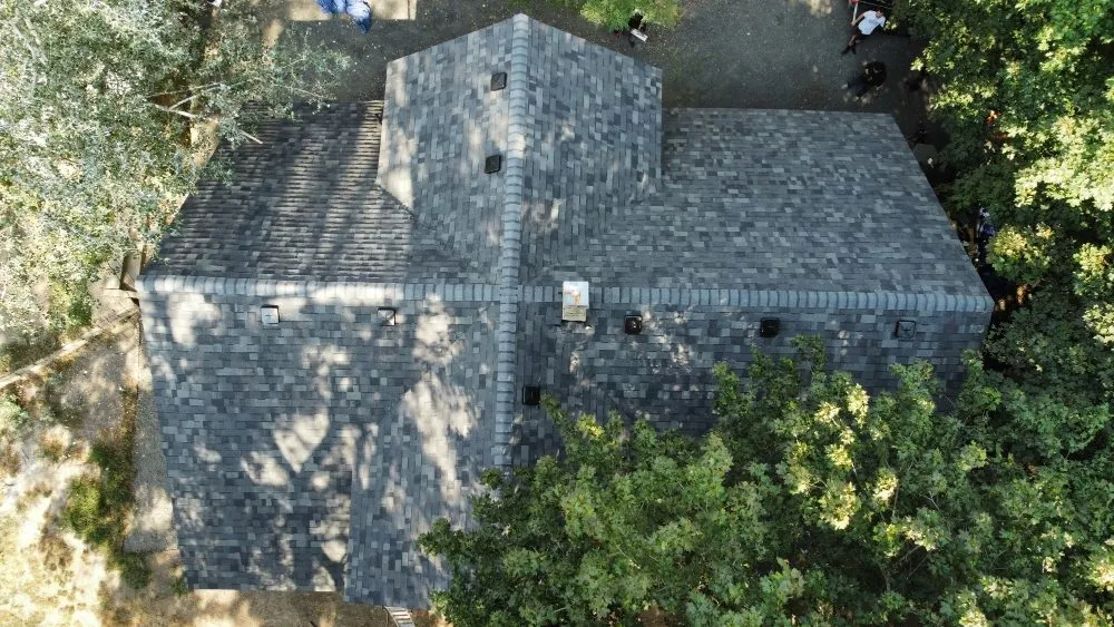 Slide of G & R Roofing