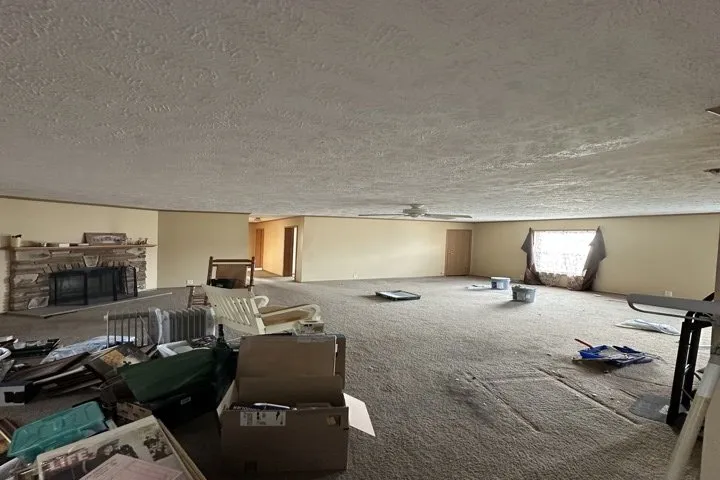 Slide of G Diaz Construction