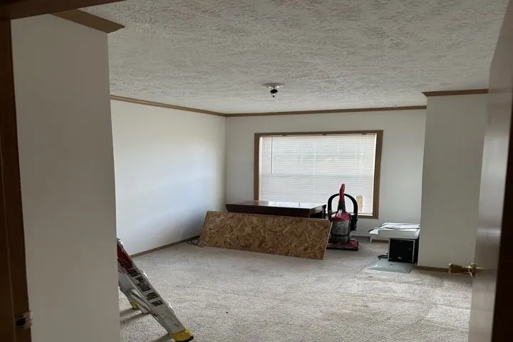 Slide of G Diaz Construction