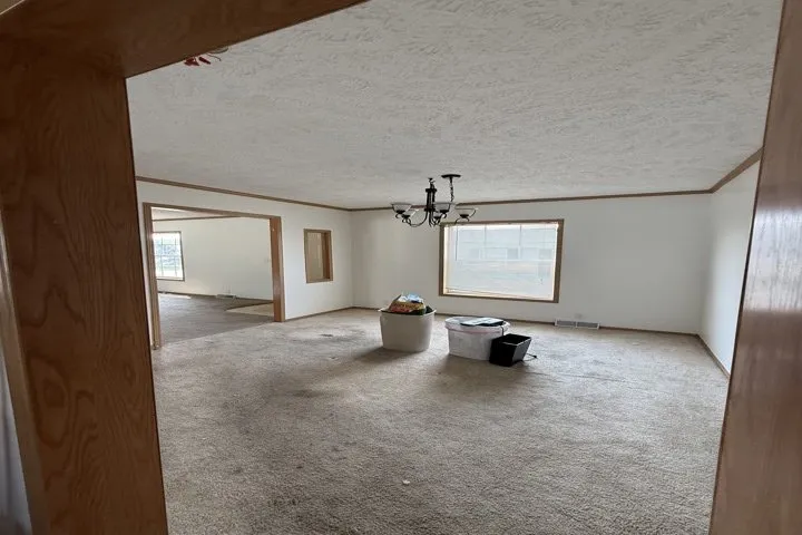 Slide of G Diaz Construction