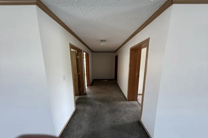 Slide of G Diaz Construction