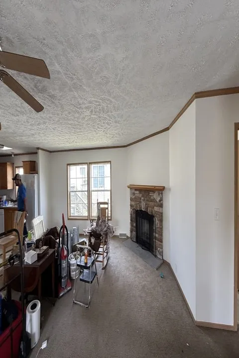 Slide of G Diaz Construction