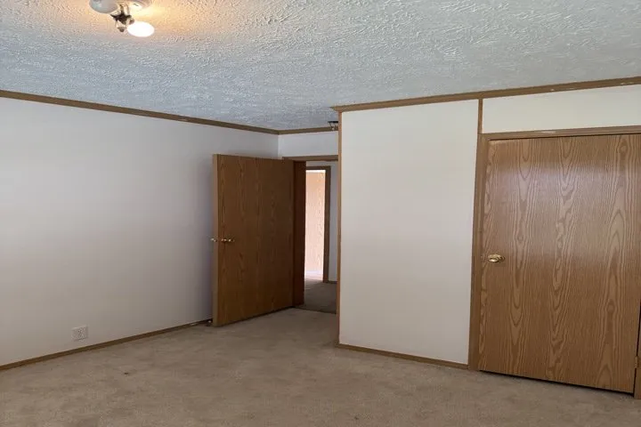 Slide of G Diaz Construction