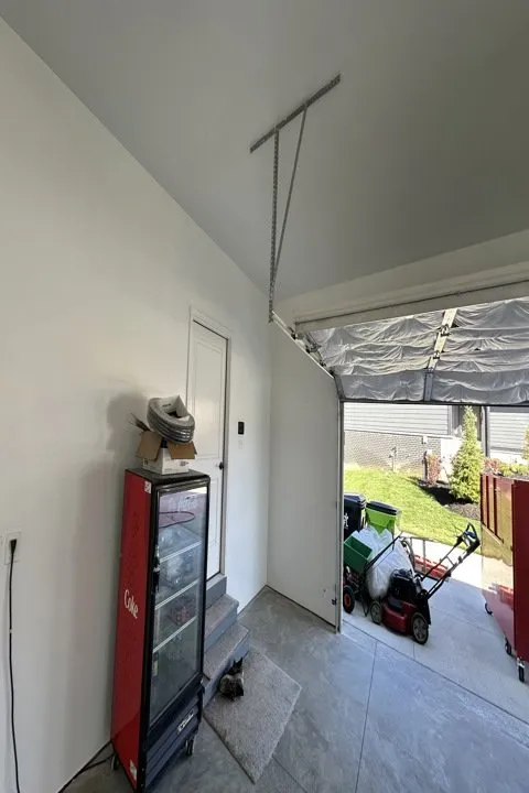 Slide of G Diaz Construction