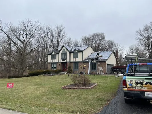 G Pro Exteriors Kanga Roof Logo