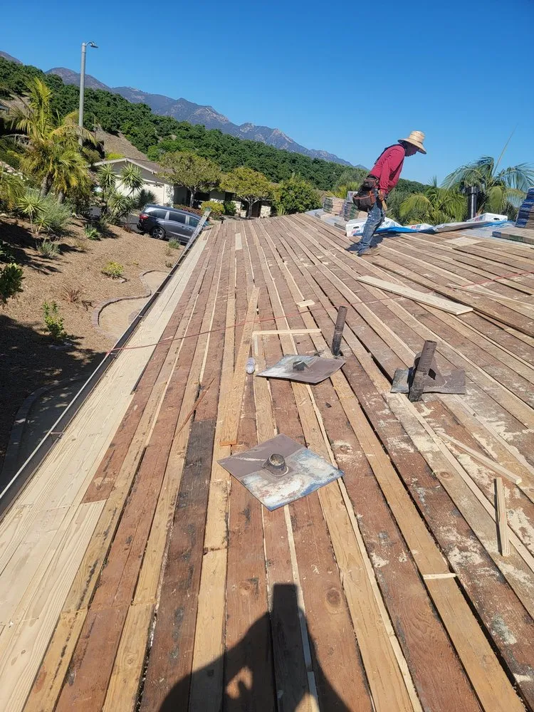 Slide of G R Roofing