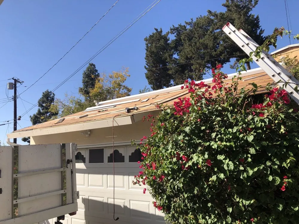 Slide of G R Roofing