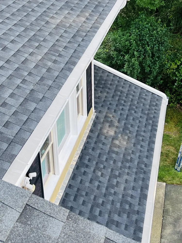 Slide of G Roofing and Gutters