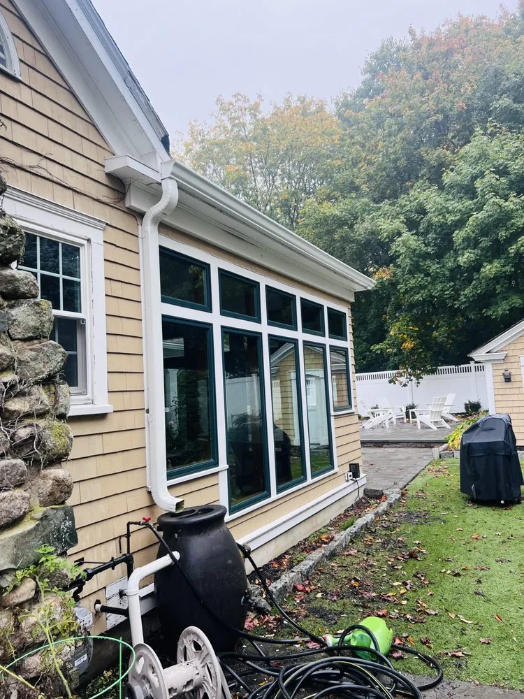 Slide of G Roofing and Gutters