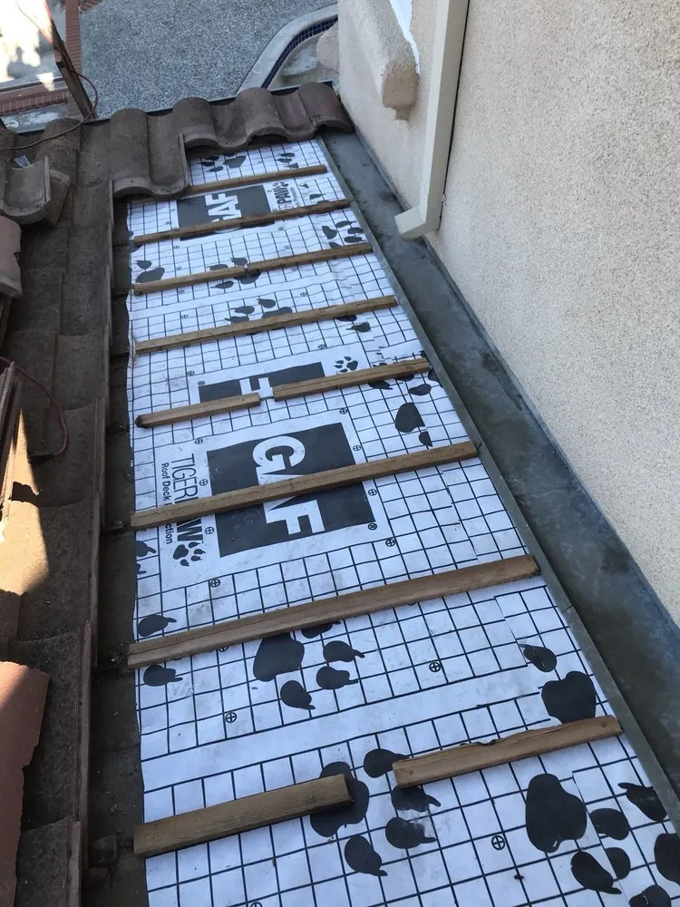 Slide of G S R Roofing