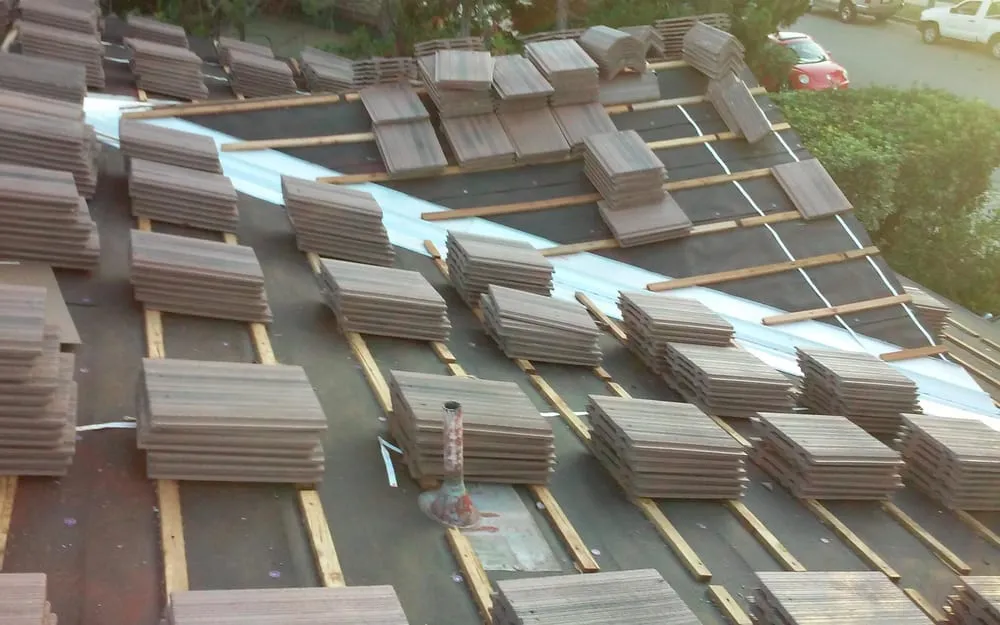 Slide of G S R Roofing