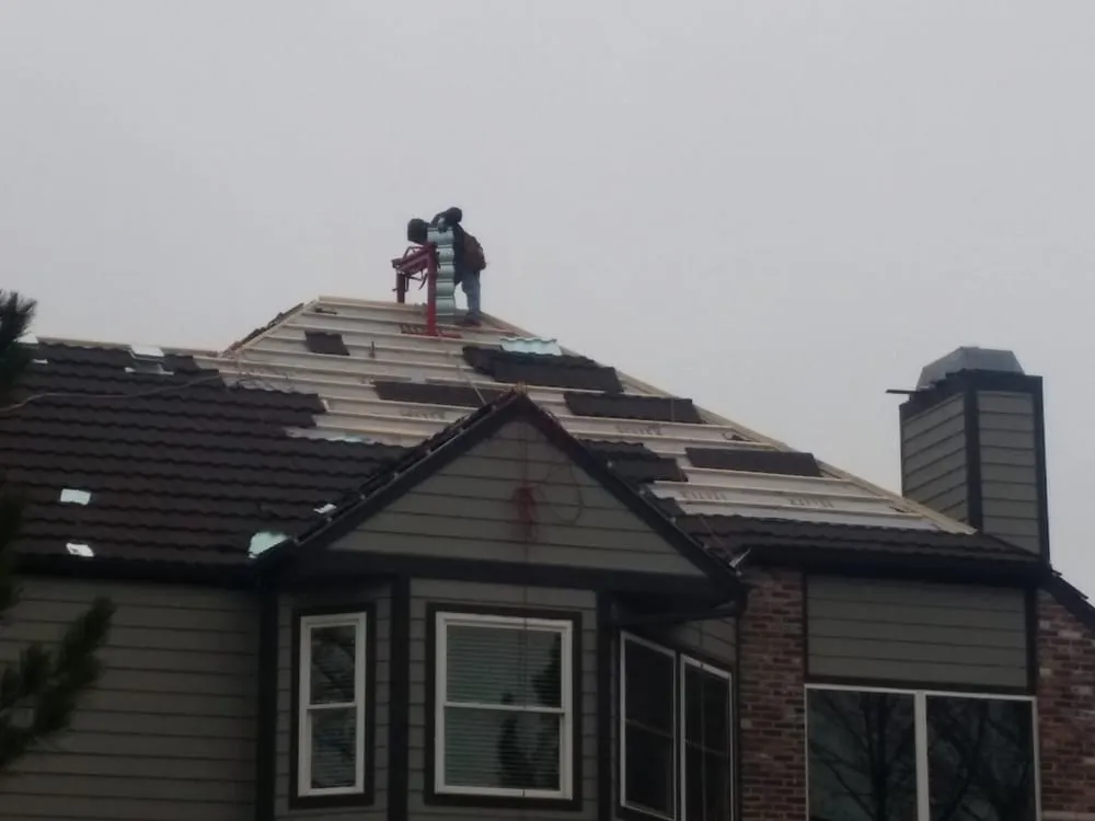 Slide of G2 Roofing & Construction