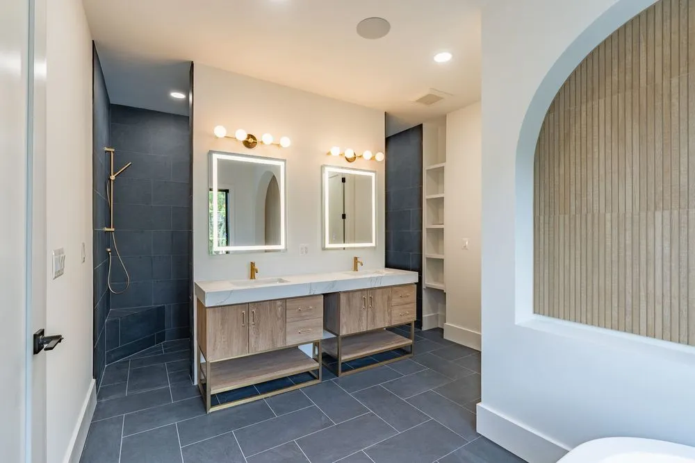 Slide of G&A General Contractors