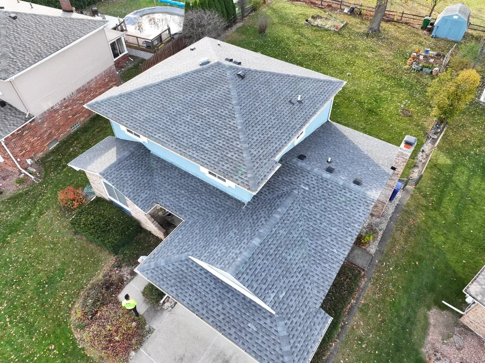 Slide of Gabriel’s Roofing Construction