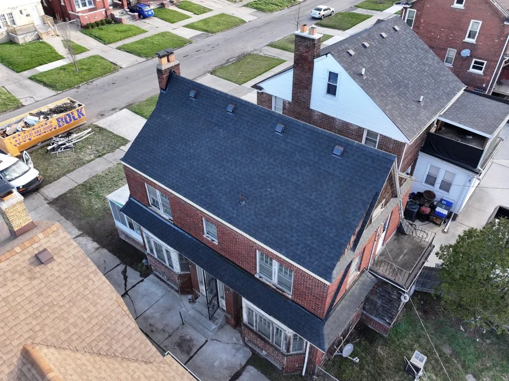 Slide of Gabriel’s Roofing Construction