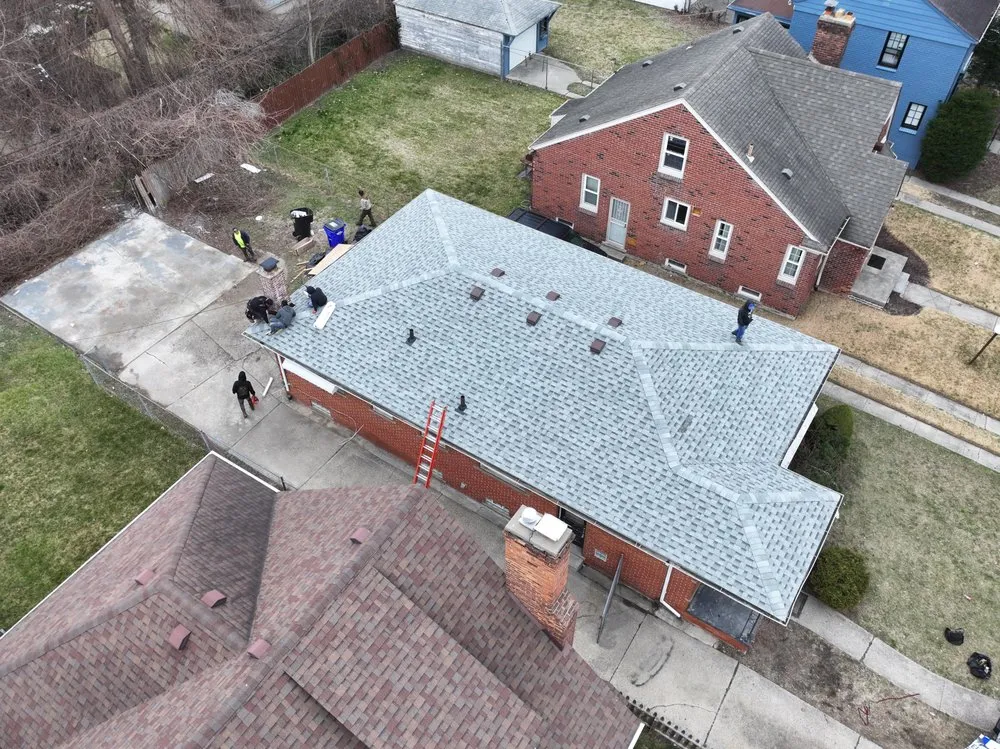 Slide of Gabriel’s Roofing Construction